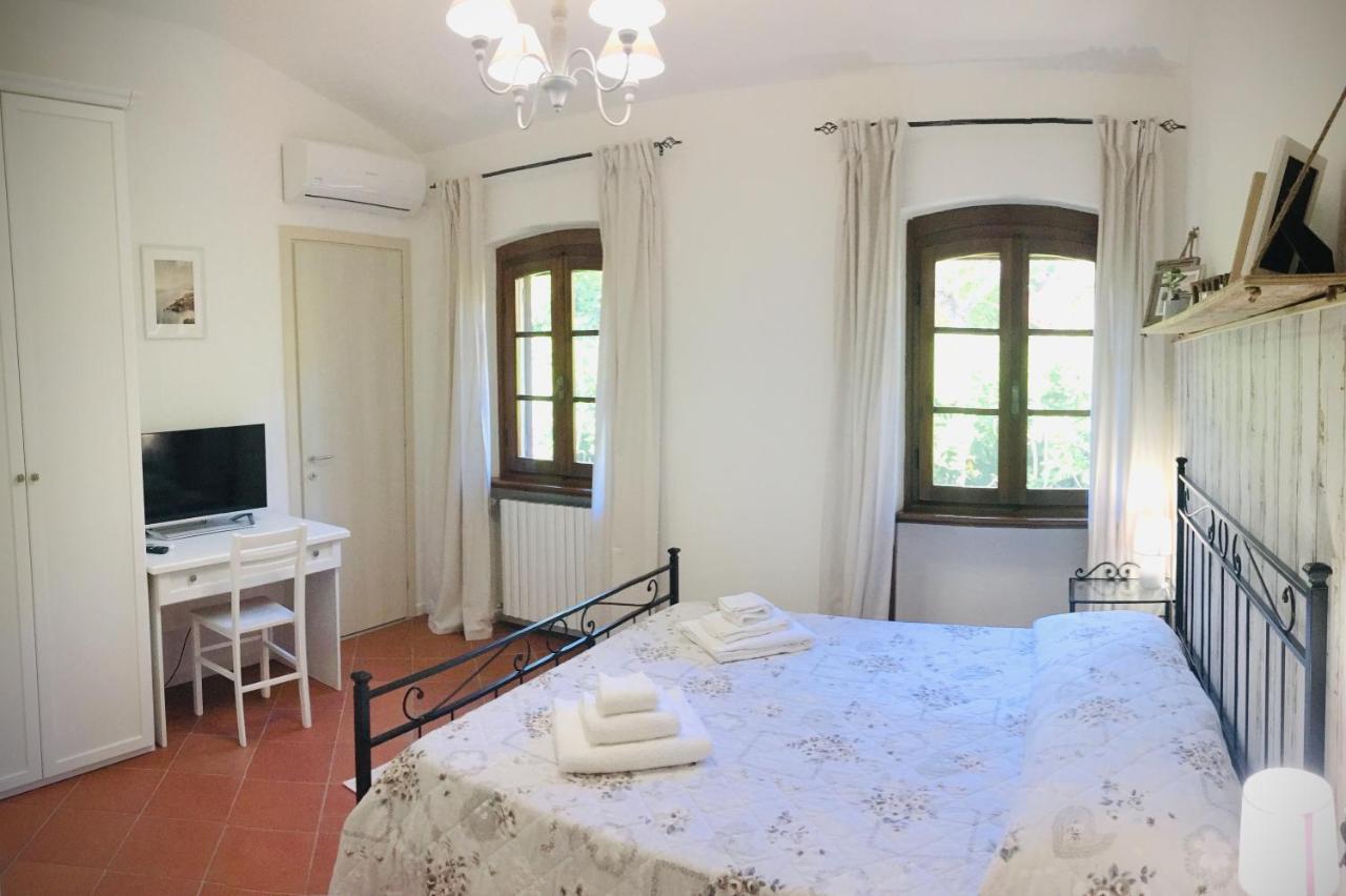 Bed and Breakfast Casale I Tigli Lucca Exterior foto